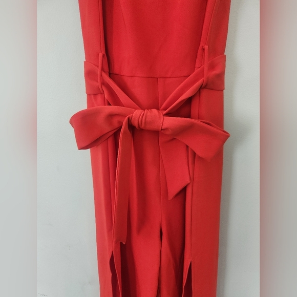 H:ours bright red belted deep v‎ neck jumpsuit with slit size small - Picture 4 of 7